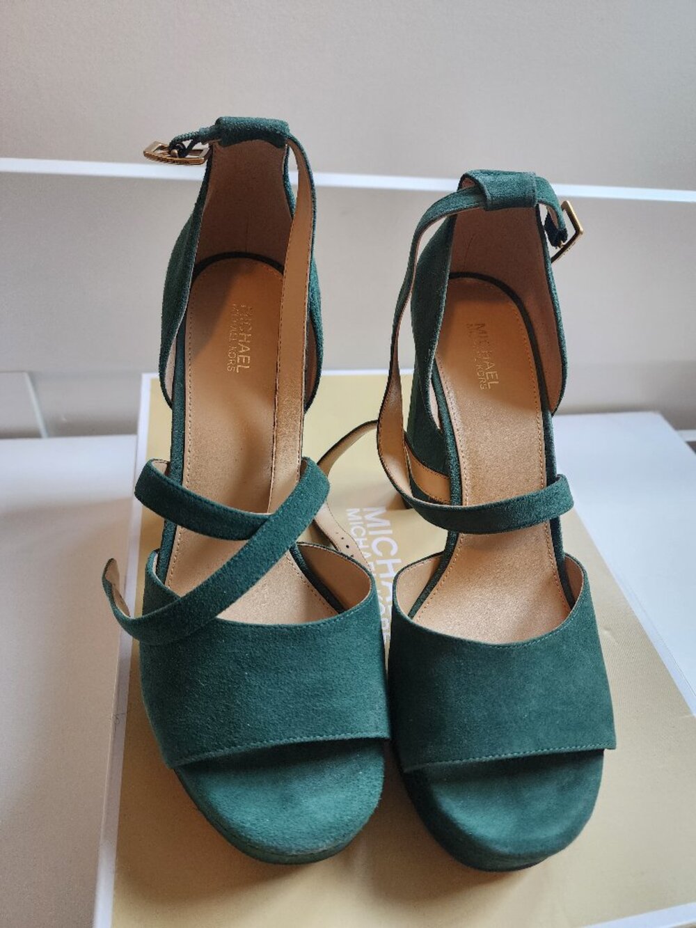 Michael Kors Marais Platform Sude Shoe, Green Size 9